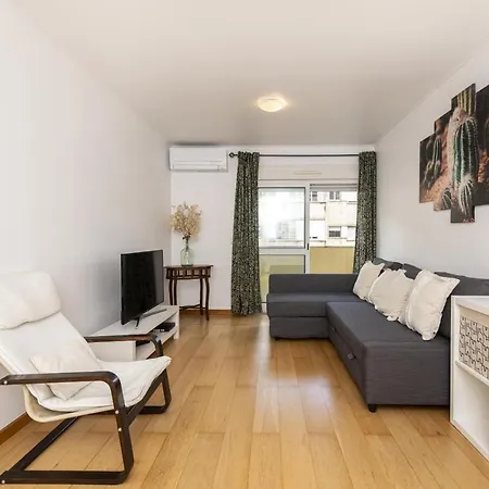 Olaias Design By Homing Apartment